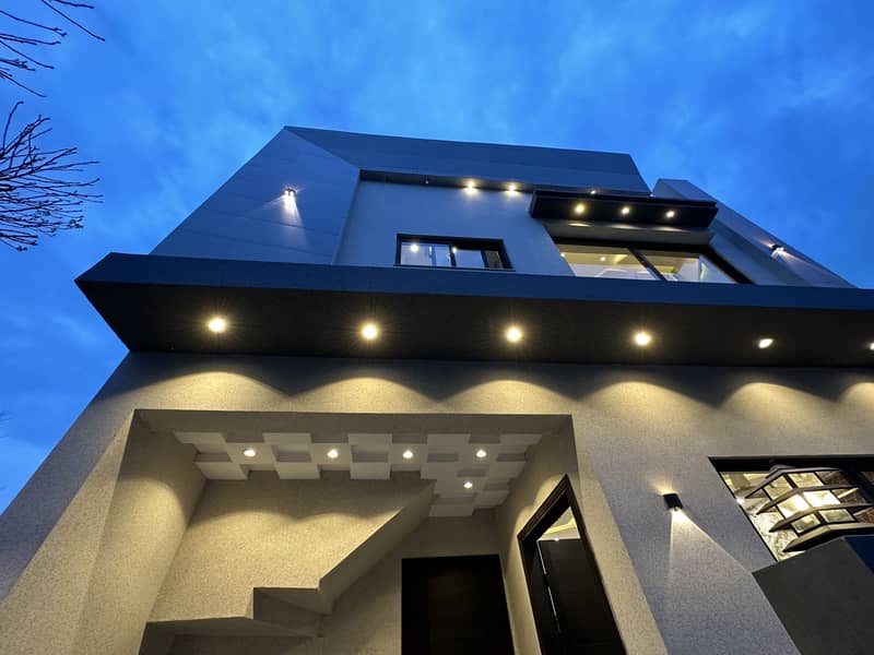 3 Marla beautiful house for sale in C block al kabir town phase 2 lahore 11