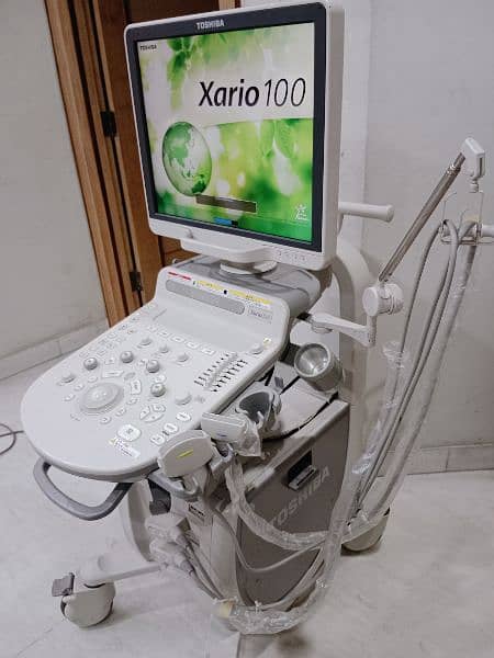 TOSHIBA Xario 100 1