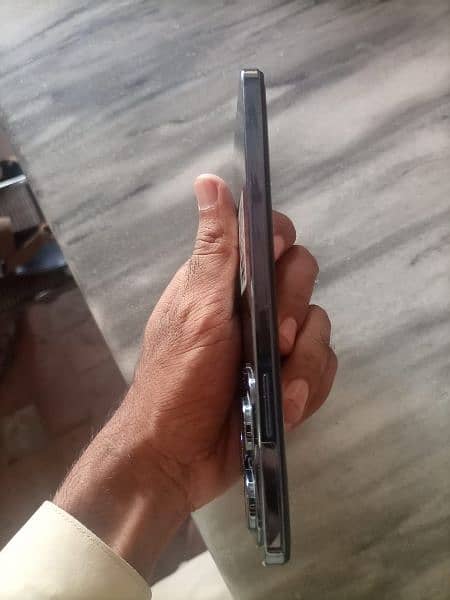 Infinix hot 40 pro 6