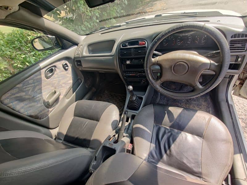 Suzuki Baleno 2004 5