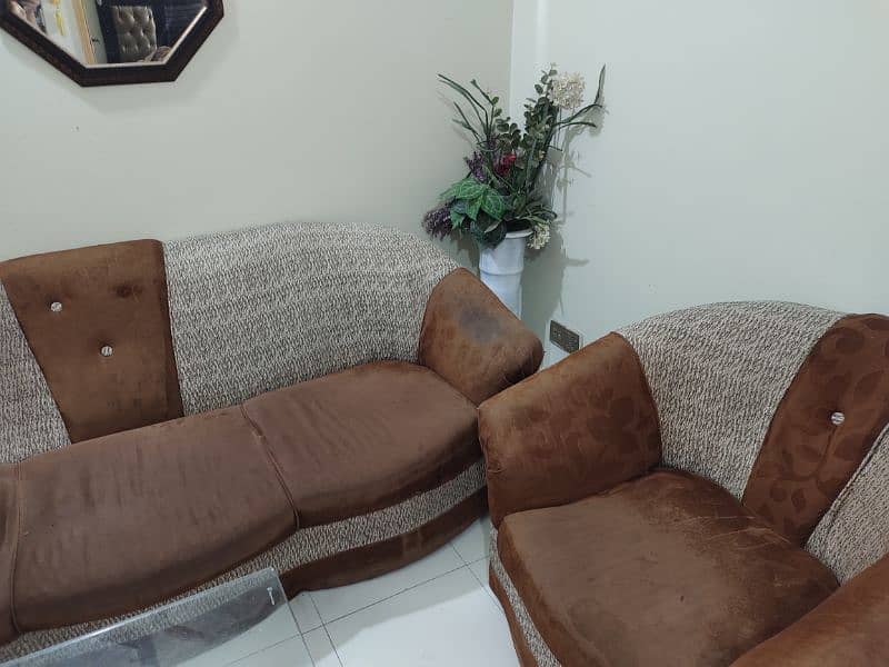 5 seater sofa 0