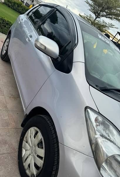 Toyota Vitz 2008 4