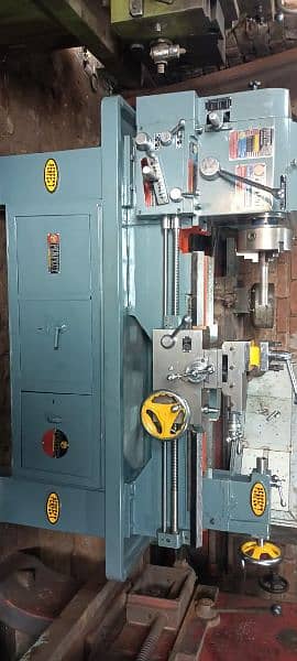 5 feet Lathe machine 1