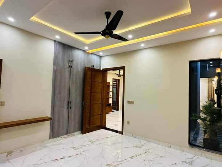 10 Marla Brand New Luxury Upper Portion Is Available For Rent In RAFI BLOCK Bahria Town Lahore 10