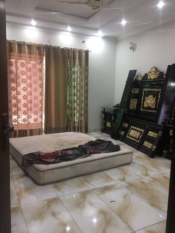 2 KANAL BEAUTIFUL HOUSE AVAILABLE FOR RENT IN ENGINEER TOWN 2