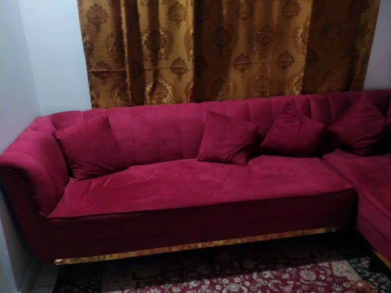 Royal Red velvet sofa 1