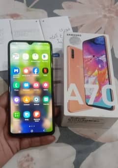 SAMSUNG A70
PTA APPROVED 6GB RAM 128GB