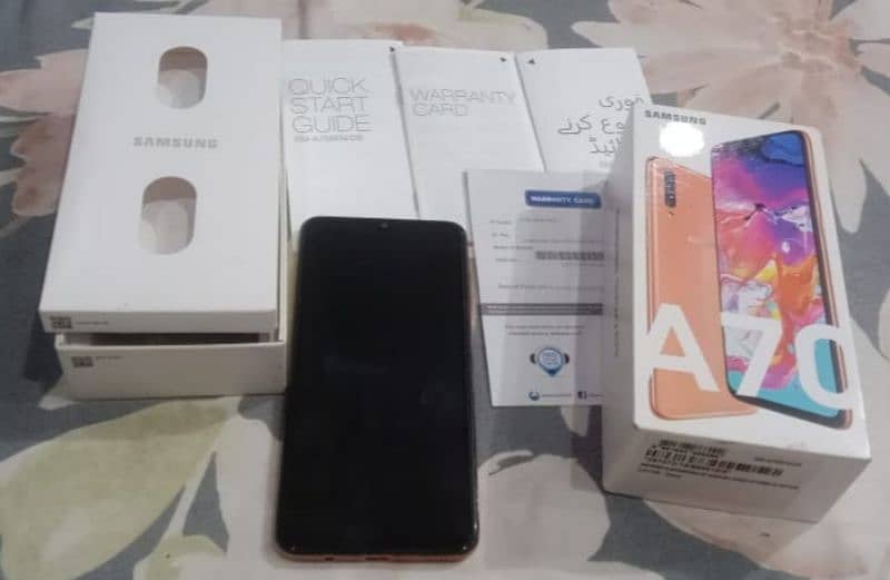 SAMSUNG A70
PTA APPROVED 6GB RAM 128GB 3