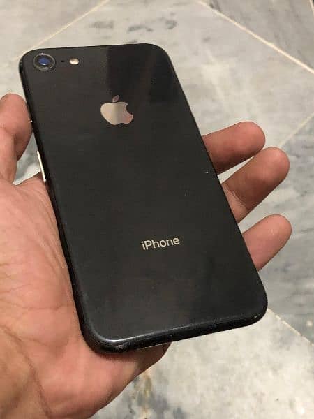 Iphone 8 64gb in outclass condition 2