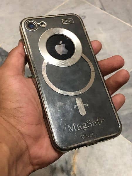 Iphone 8 64gb in outclass condition 3