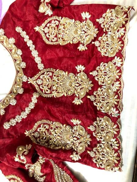 bridal lehnga in good condition 4