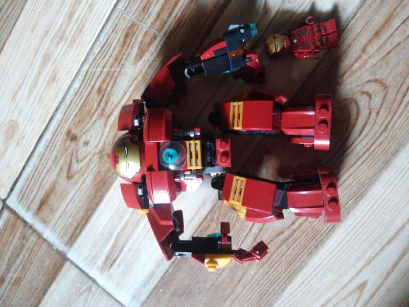 LEGO HULK BUSTER SMASH [master copy ] with minifigure 1