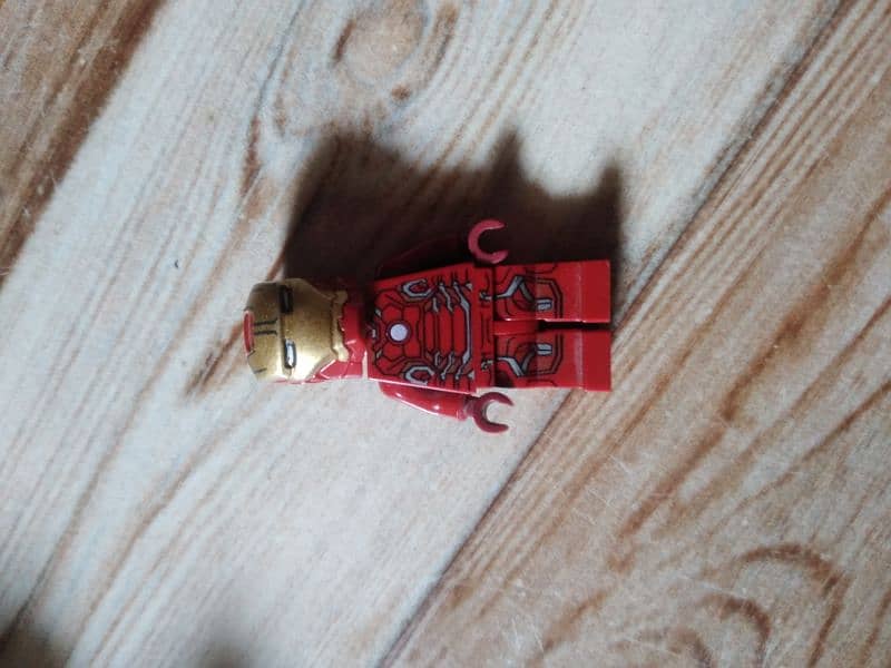 LEGO HULK BUSTER SMASH [master copy ] with minifigure 3