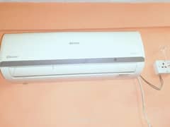 1 ton AC good Condition