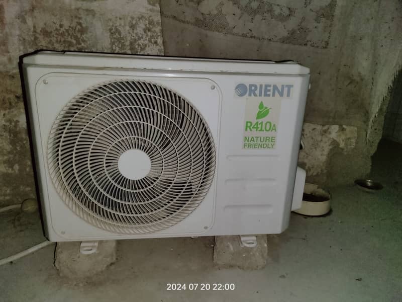 1 ton AC good Condition 2