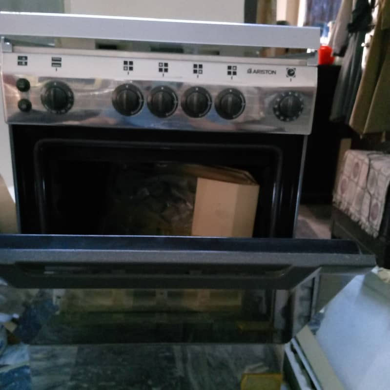 Ariston Cooker Oven (Brand New) 1