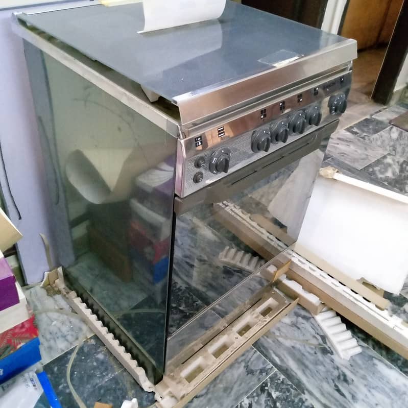 Ariston Cooker Oven (Brand New) 5