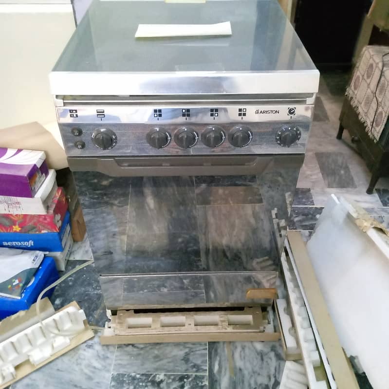 Ariston Cooker Oven (Brand New) 6