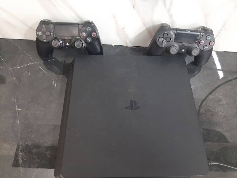 Ps4 Slim 1