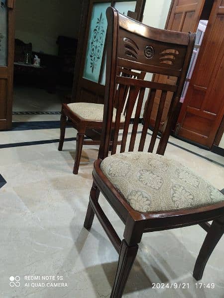 Dining Table Glass top with 6 chairs 1