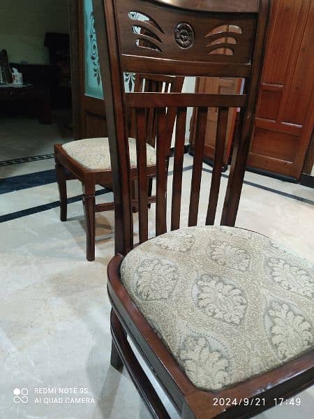 Dining Table Glass top with 6 chairs 4