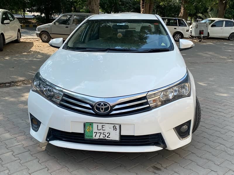 Toyota Corolla Altis 2016 1