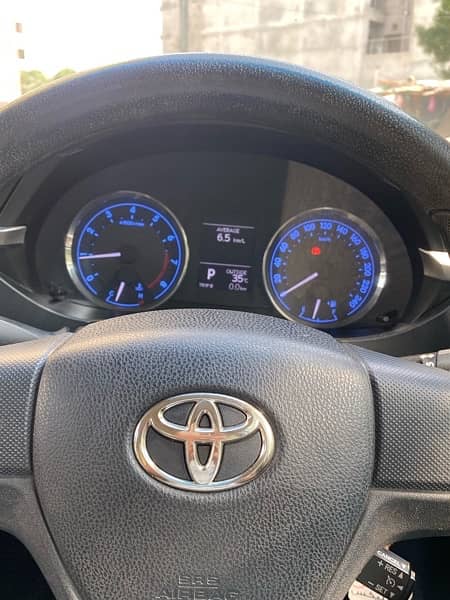 Toyota Corolla Altis 2016 6