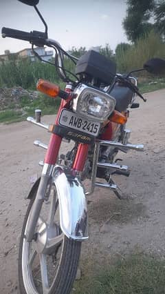 safri bike self staret and allow rim bhot kam use howa he 10/10