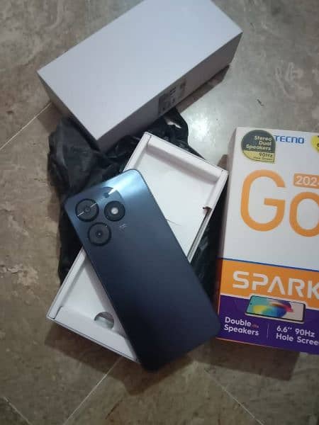 Tecno spark go2024 10/10 condition 4/64ram 1