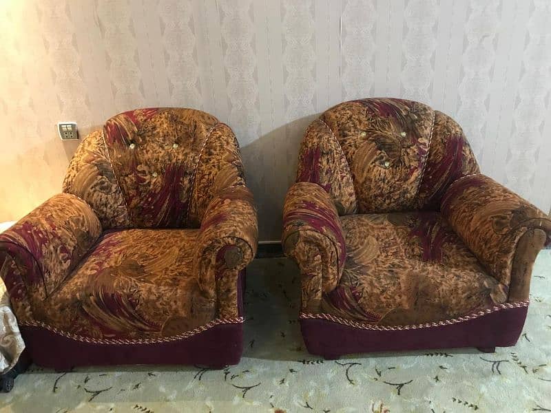 5 seater Sofa Set Urgent sale 2