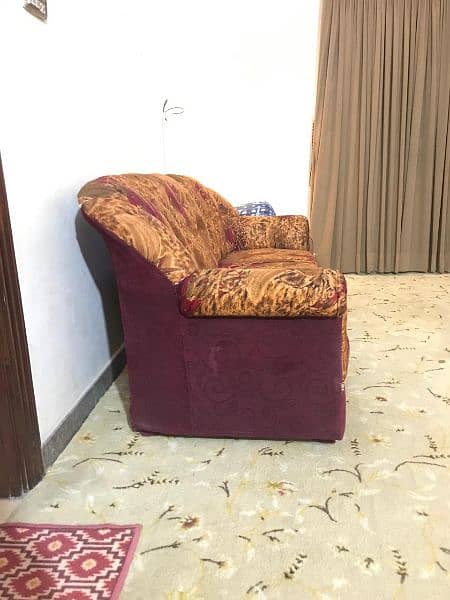 5 seater Sofa Set Urgent sale 4