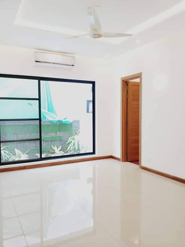 1 Kanal Most Elegant Slightly Used Modern Design Bungalow For RENT At Prime Location In DHA Phase 6 11