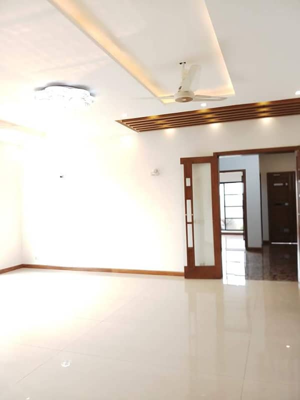 1 Kanal Most Elegant Slightly Used Modern Design Bungalow For RENT At Prime Location In DHA Phase 6 14