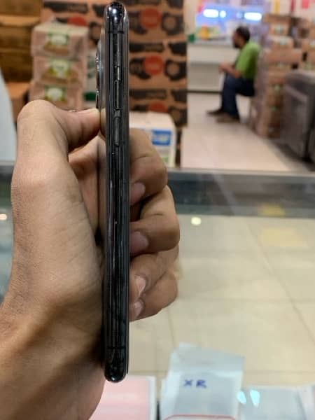 Iphone 11pro 64gb jv 4