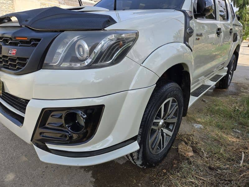 Toyota Hilux 2013 Vigo G 5