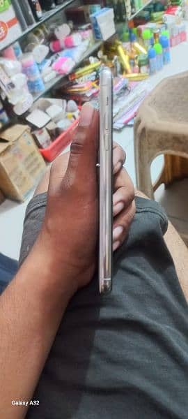 i phone 11pro max jv non pta 1