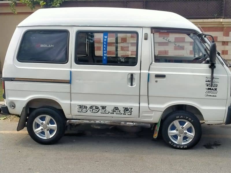 Suzuki Bolan 2012 6