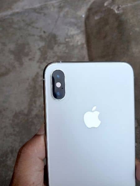 iPhone xs max 6