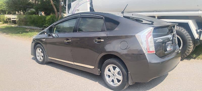 Toyota Prius 2010,2017 reg, isb number 3