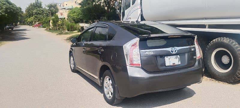 Toyota Prius 2010,2017 reg, isb number 4