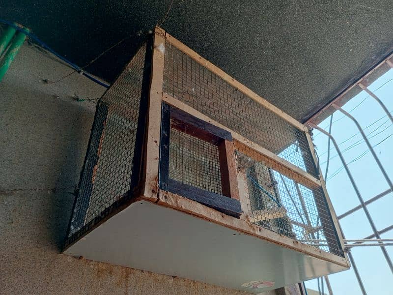 Wooden Cage with 2 matki 1