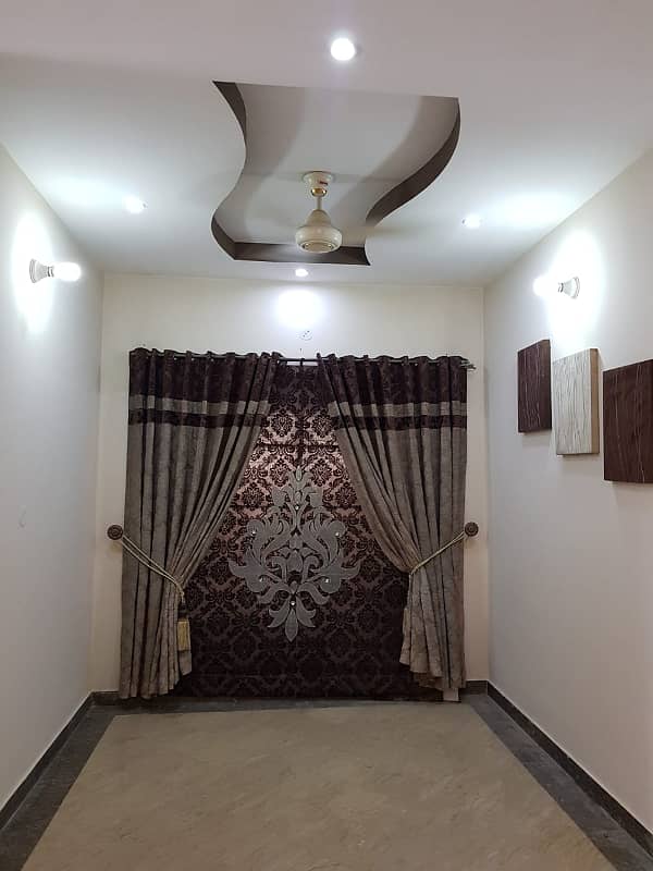 8 Marla House For Rent in Bahria Town Lahore 13