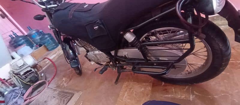 Suzuki GS 150 For Sell 2