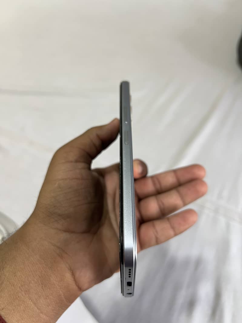 Infinix note 12 8/128 4