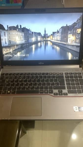 Fujitsu E753 laptop (imported from uk) 3