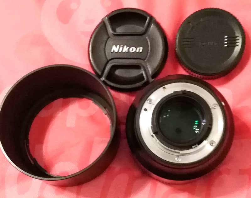 Nikon 85mm F1.8 G lens (Read Full AD Carefully) 2