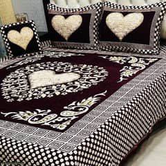 4 PC's Velvet Jacquard embossed double bedsheet