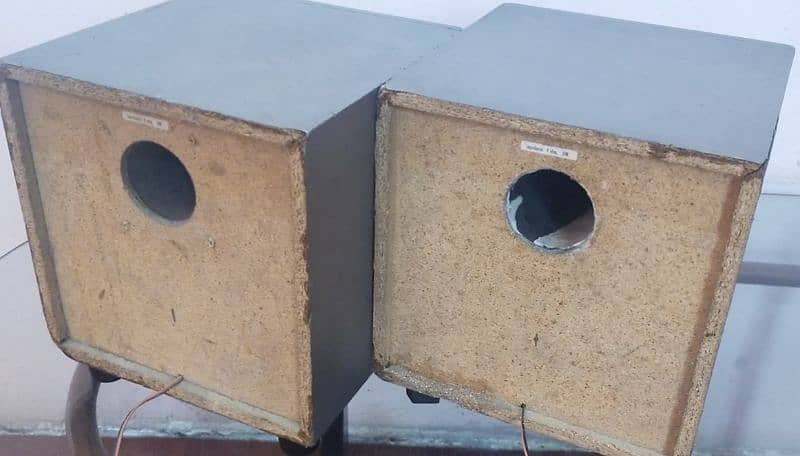 Subwoofer style Bookshelf (Down-fire) Speakers 5