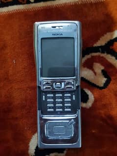 I am selling Nokia n91  phone with smallest SSD