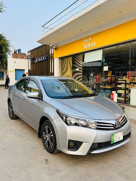 Toyota Corolla GLI 2014/15 Original Paint o3o678875o8 watsp plz 0